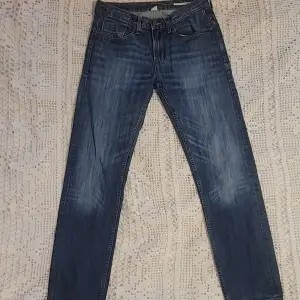 Slim fit jeans från FQ1924 i storlek W32