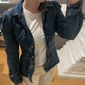 Jeansjacka - Nakd jeansjacka, Aldrig använd!! Strl 34