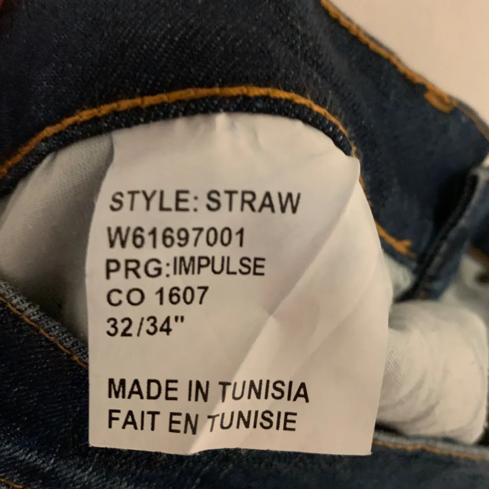 Bra skick, används ett fåtal gånger.  Storlek 32/34 av modellen Straw Kan mötas upp i Stockholm. Jeans & Byxor.