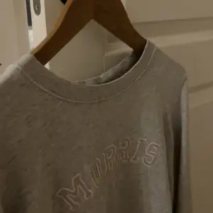 Sweatshirt från Morris, super fin grå färg i storlek S, passar även om du har en M i storlek 