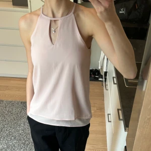 Linne  - Ett rosa jättefint linne från Only💞💞