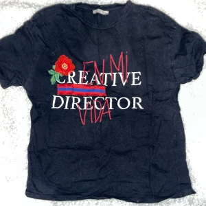 T-shirt  - Storlek S