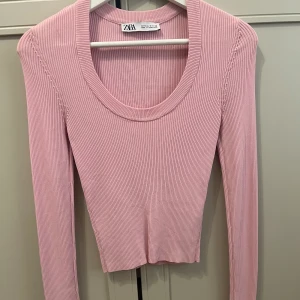 Rosa gullig zara topp - Storlek xs, knappt använd. 