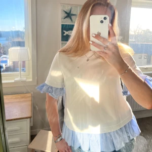 Unik tröja - Säljer denna otroligt snygga tröjan ifrån by malina!!! Nypris ligger på 1700kr. Inget täcken på användning 