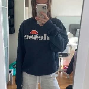 Sweatshirt  - Snygg sweatshirt 