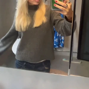 Stickad tröja - Superfin stickad tröja från uniqlo❤️ den är i mycket fint skick 