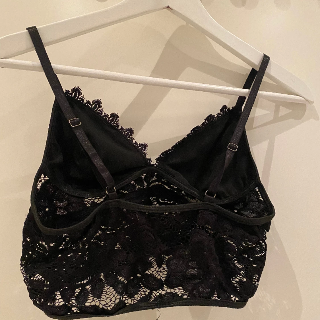 Svart spetstopp  - 90