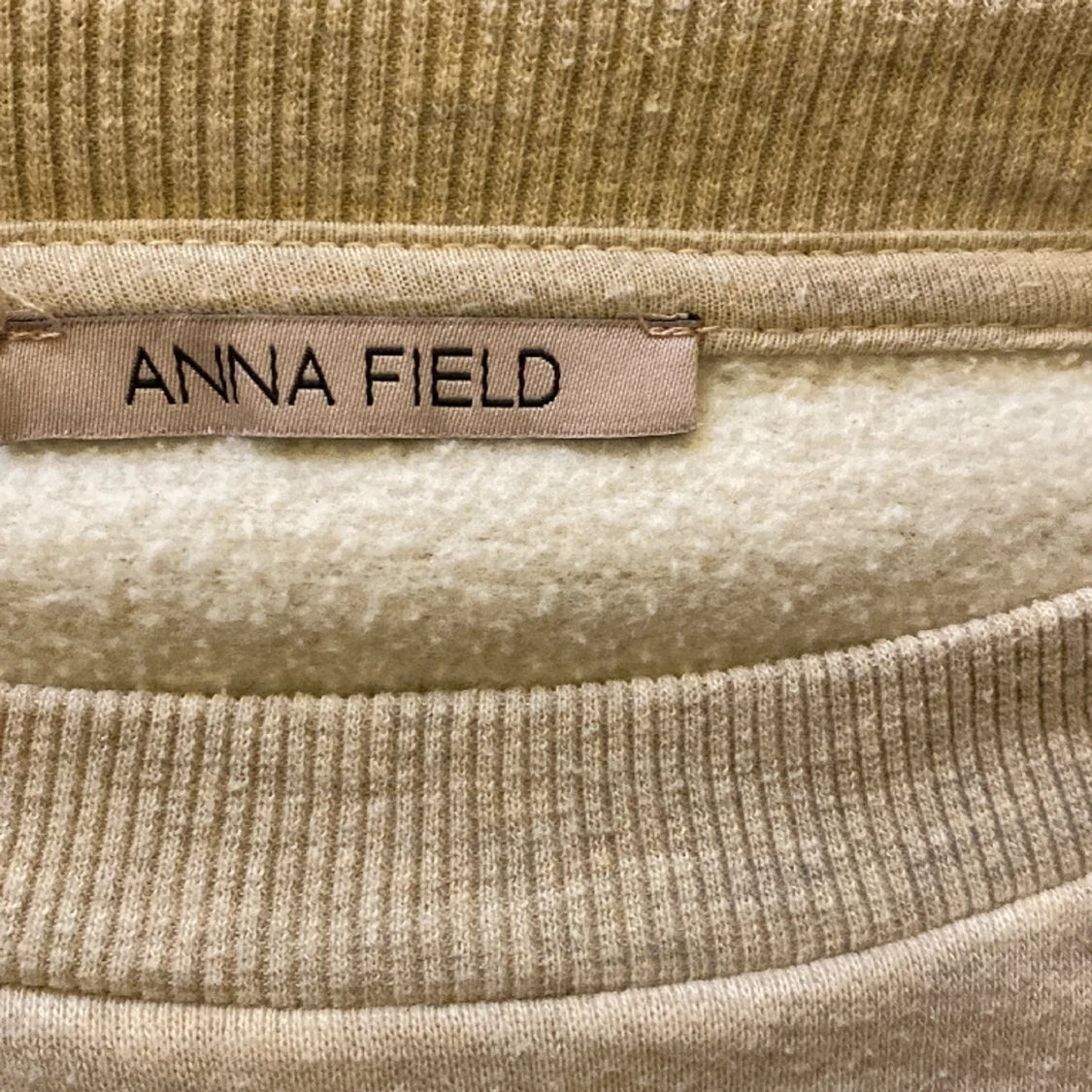 Beige sweatshirt  - 91