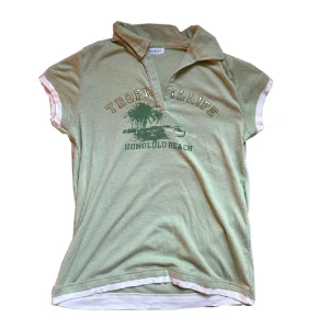 Tröja - Söt tröja me tryck! Storlek S men lite oversized💕