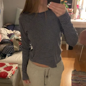 Brandy Melville tröja - Jättefin långärmad  randig tröja från Brandy Melville🩵knappt använd🥰