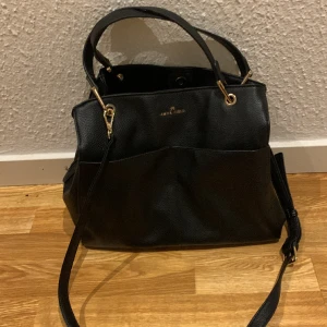 Anna field väska - Anna Field väska i nyskick med många fack. SÅ SNYGG💞
