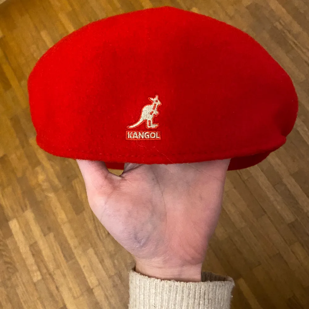 Kangol flat cap 504 Size L 100% pure wool  Pick up in Södermalm or via post Very new . Övrigt.