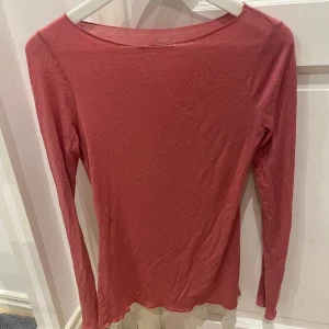 intimissimi tröja  - säljer min jätte fina rosa intimissimi tröja 🩷(säljer inte för under 200)