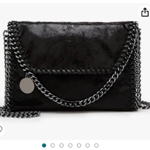 Axelremsväska  - Kommer inte till användning🩷måtten är 29x17x7