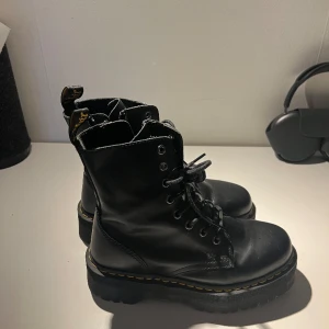 Dr Martens skor - Dr Marten Jadon Platå Nypris 2500kr