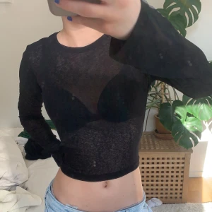 Genomskinlig topp - Topp från Nelly❤️