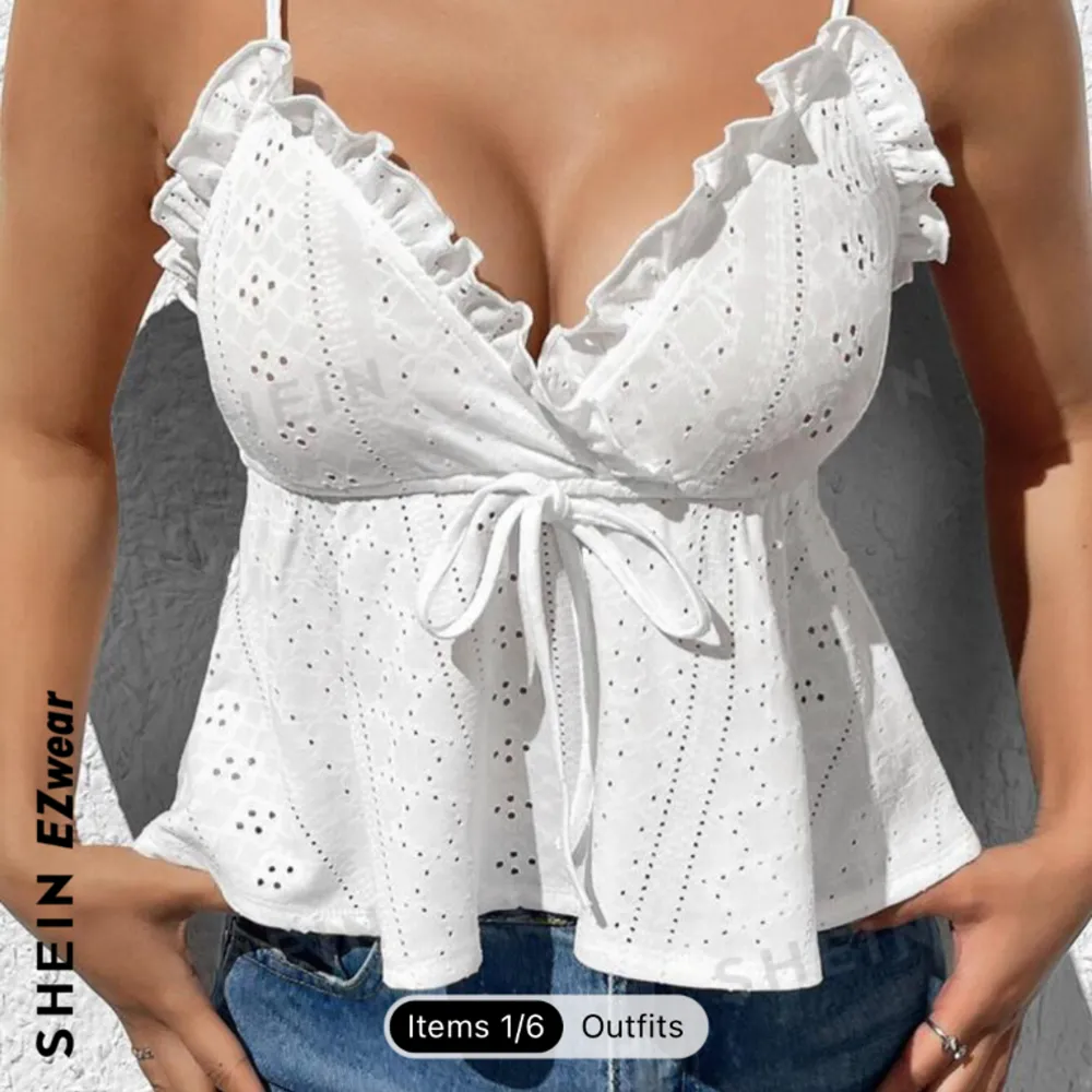 Ja säljer den här vita toppen/blusen i storlek m. Orginalpriset är 89kr(köpt på SHEIN) jättegullig och somrig topp🌷💕✨. Toppar.