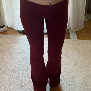 Yoga pants - Säljer dessa fina byxor från brandy Melville, storleken är one size