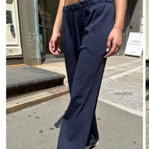 Brandy Melville sweatpants  - Anastasia sweatpants i färgen marinblå, väldigt sköna, från Brandy Melville, +frakt❤️‍🔥