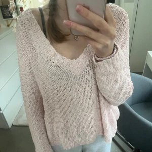 Rosa stickad tröja - Fin rosa stickad tröja som passar jättebra till våren och sommaren💕