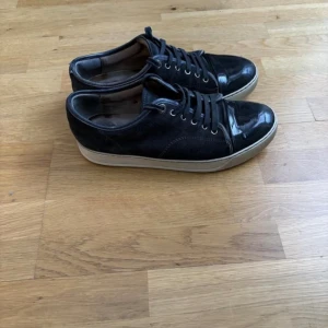 Lanvins - Uk 8,motsvarande eu 42. Fint skick ( avgör själv)