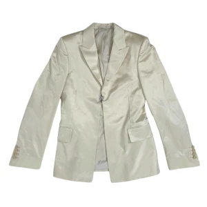 Kavaj - vit glansig kavaj från filippa k, aldrig använd. 💛