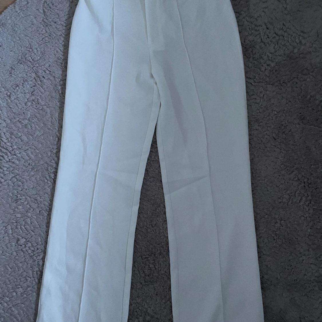 Vita midwaisted kostymbyxor  - 90