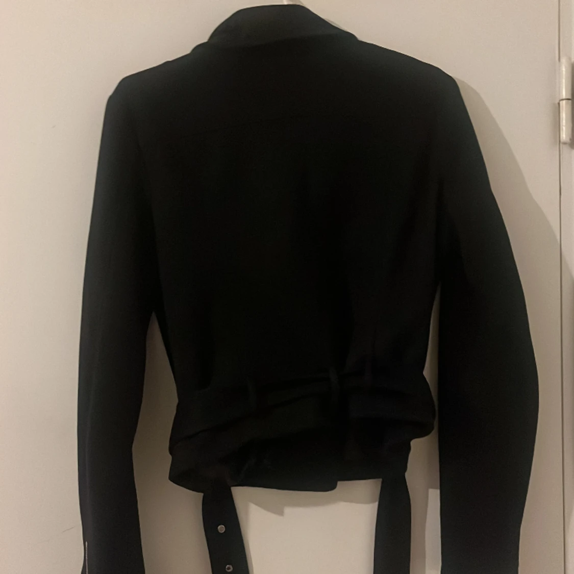 Svart vår jacka  - 90