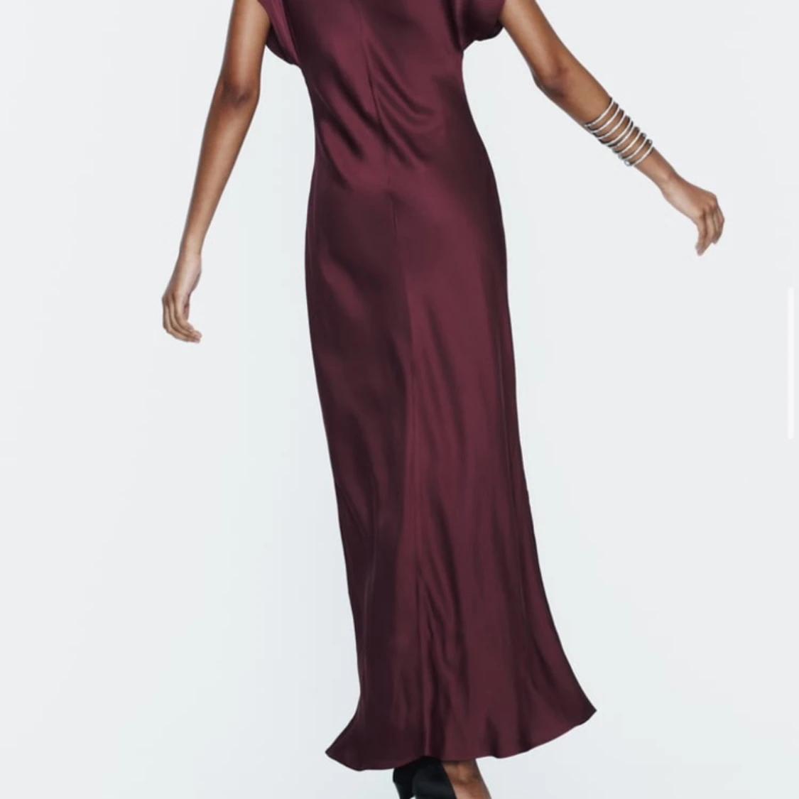 Vinröd klänning  - 90