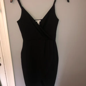 Svart klänning - Väldigt bra skick. Inga tecken på slitage