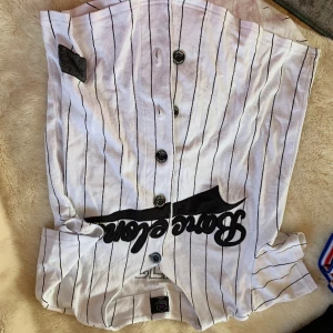 Barcelona skjorta  - Mjuk skjorta i sweatshirt tyg  Storlek s 