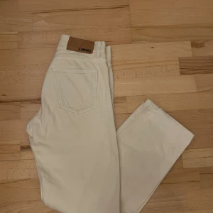 Beiga jeans - Snygga jeans, 8/10