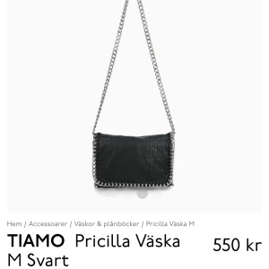 Tiamo väska - Säljer min Tiamo väska modell M då den inte kommer till användning. Inga defekter! 💓 Nypris 550