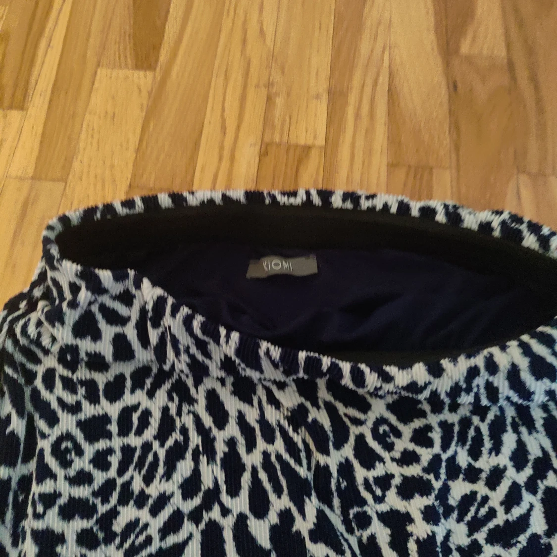 Mönstrad kjol från Kiomi - 91