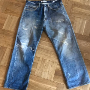 Our Legacy third cut - Storlek 33, använda 3 ggr, säljes då de är för stora för mig Pris kan diskuteras vid smidig affär, nypris 4100kr Kör helst meetup i sthlm