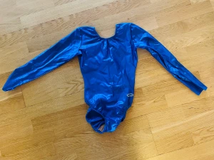 Gymnastikdräkt stl 165-170 - Sparsamt använd gymnastikdräkt.