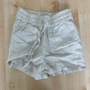 Linneshorts - Sköna linneshorts som är perfekta till sommaren!