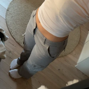 Cargo pants - Snygga cargo pant från Gina, endast testade🤩(jag har vanligtvis 36)