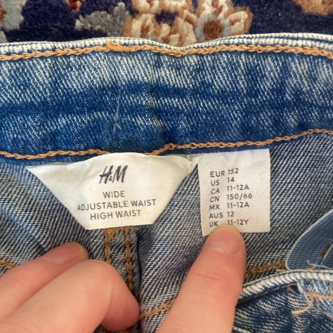 Glitterjeans ifrån H&M - 90