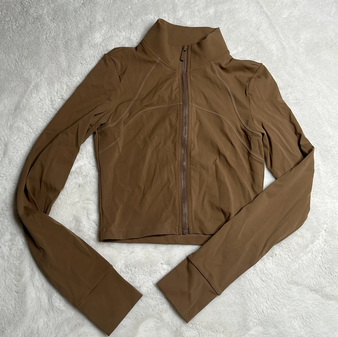 Croppad träningsjacka