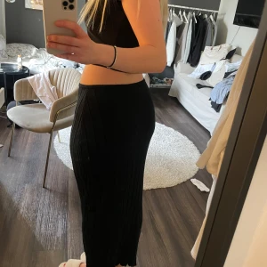 SNDYS långkjol  - Jättefin ribbad kjol från SNDYS❤️‍🔥använd en gång innan så är i super skick☀️