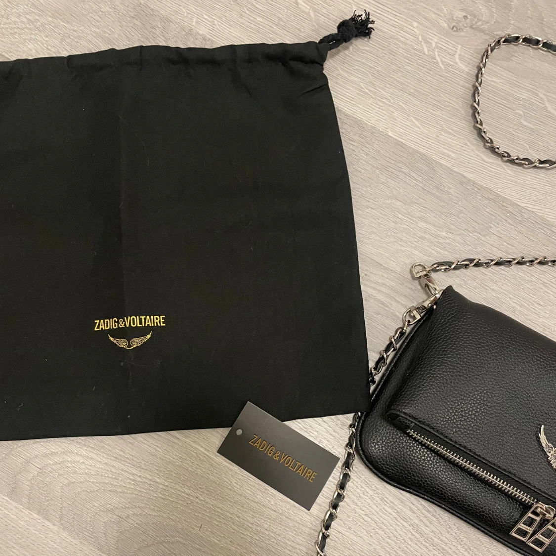 Zadig & Voltaire väska  - 90