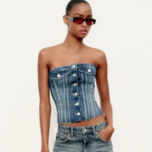 Zara Jens Topp - i bra skick 