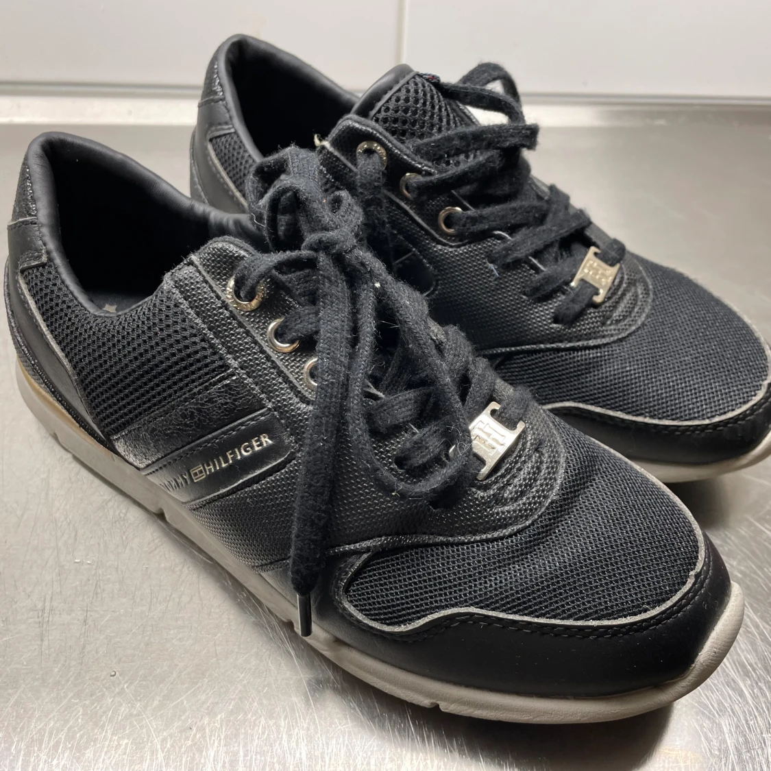 Tommy Hilfiger sneakers