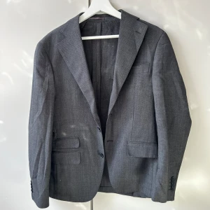 Grå kavaj - Super fin oversized grå kavaj. Säljer för 200kr