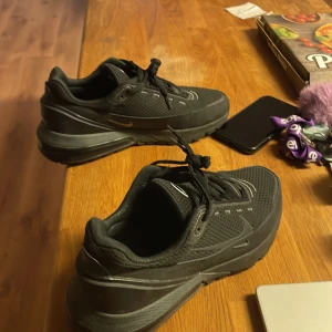 Nike air Max BPM storlek 42 - Säljer då jag ej använder kan skicka 