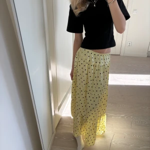 Maxikjol  - Superfin långkjol💕 köpt secondhand och står tyvärr inget märke 