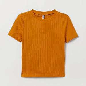 Top - Använd men i fint skick Köpt ifrån H&M