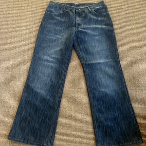 As feta Wood Stone jeans - Ett par baggy jeans som är gott som nya  