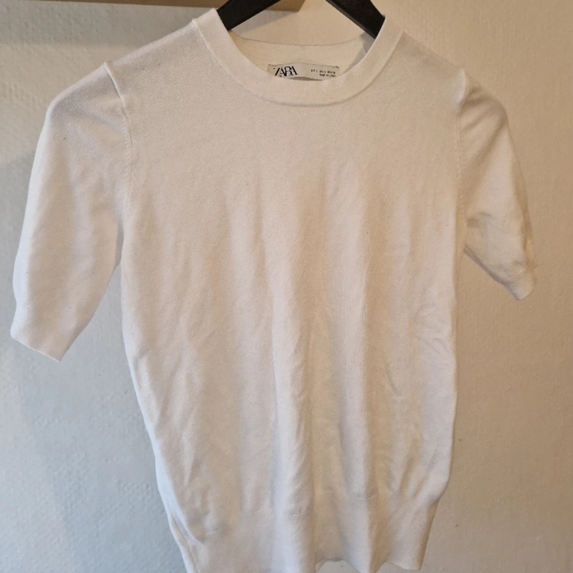Stickad t-shirt från zara